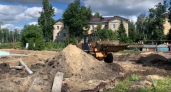 Олег Мельниченко осмотрел строящийся фонтан в Никольске 