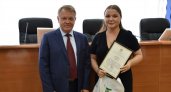 Басенко наградил лучших работников торговли