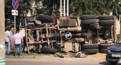 В Пензе на Ставского перевернулся большегруз