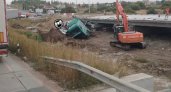 В Пензенской области упал автовоз с новыми машинами 