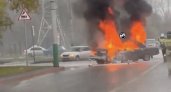 В Пензе на Калинина сгорела легковушка