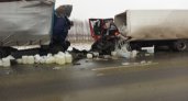 В Малосердобинском районе лоб в лоб столкнулись две фуры, есть погибшие 