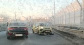 В Пензе на мосту Капашина столкнулись три машины - пробка 