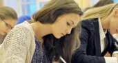 В Пензе школьники пишут итоговые сочинения по новым правилам