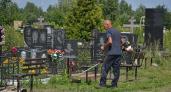 В Пензе с кладбищ за месяц вывезли1500 кубометров мусора