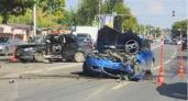 В Пензе дневная авария превратила две легковушки "в груды металла"