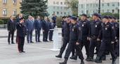 Губернатор Олег Мельниченко наградил сотрудников патрульно-постовой службы полиции