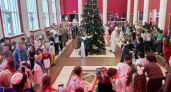 Более 200 детей пришли на «Елку Дружбы» в Центре культуры и досуга имени Кирова