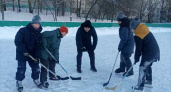 Известно по какому графику в Пензе работают дворовые тренеры на 13 хоккейных площадках