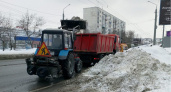 Около 280 машин и 320 дорожных рабочих вышли на уборку снега с дорог Пензенской области 