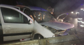 Под Пензой в ДТП с «Ладой-Ларгус», влетевшей в отбойник, пострадали 7 человек