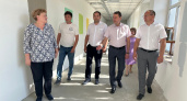 Алексей Комаров осмотрел ремонтные работы в школе посёлка Шемышейка