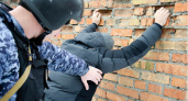 В Кузнецке росгвардейцы задержали мужчину, мешающего работникам кафе
