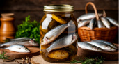 Все подруги давно делают по моему рецепту: селёдка пряного посола вкуснее, чем с рынка, — нужно знать одну хитрость