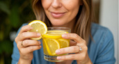 Варите лимон и пейте напиток натощак: через неделю не узнаете себя в зеркале — на лето лучший вариант 