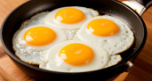 Не сало и не масло, а в 100 раз полезнее: на чём жарят яичницу грамотные хозяйки — запомните раз и навсегда