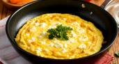 5 минут и никакой возни, вкусный завтрак готов: творожный омлет на сковороде - белковая польза на весь день 