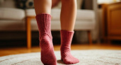 Снимите их немедленно: ученые четко ответили на вопрос - почему нельзя ходить по дому в теплых носках