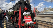 Сотни жителей Пензенской области встретили легендарный «Паровоз Победы»