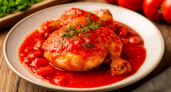 Куриное филе больше не готовлю — вместо него курица по-венгерски: мясо сочное, соус густой — идеальна к любому гарниру