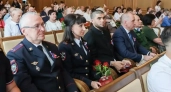 Олег Мельниченко вручил выдающимся пензенцам госнаграды