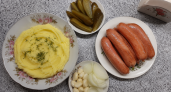 Сосиски в воде давно уже не варю: вот что добавляю – даже дешевые  на вкус получаются, как в ресторане
