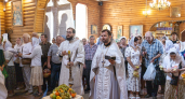 Сотни горожан, горы фруктов и благотворительный чай: Яблочный Спас в Ахунах