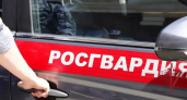 Пензячка устроила дебош в баре из-за ссоры с работодателем