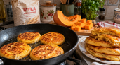 Пачка муки + 500 г тыквы: пеку осенние лепешки по-чилийски — вкуснее кексов и пряников, а главное домашние