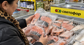Почему горбушу в «Светофоре» продают дешевле курицы: вот откуда ее привозят и какие куски лучше брать
