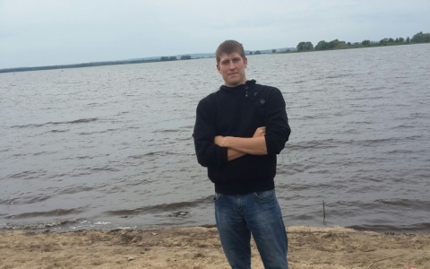 Появилось видео награждения жителя Сосновоборска, спасшего семью