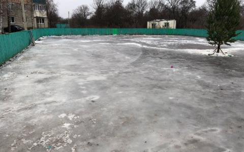 В Пензе хоккейные площадки зальют, когда вернутся морозы