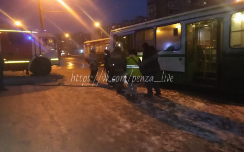 Пензенцы приняли пар от колес пассажирского автобуса за пожар