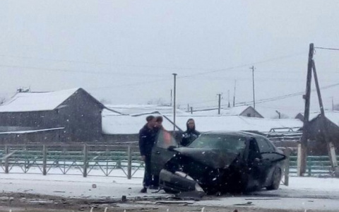 Пензенец выломал дверь разбитого авто, чтобы вызволить водителя