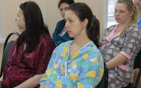 В Пензе будущим мамам расскажут о выплате за первенца прямо в роддоме
