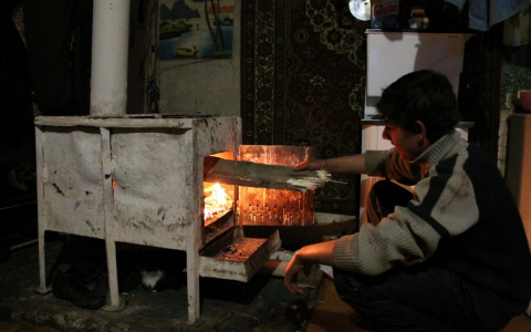 В Кузнецком районе женщину лишили родительских прав за то, что ребенок рос в грязи