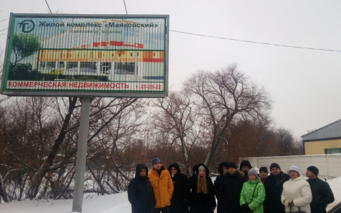 Дольщики  рассказали, где взять денег на достройку ЖК «Маяковский»