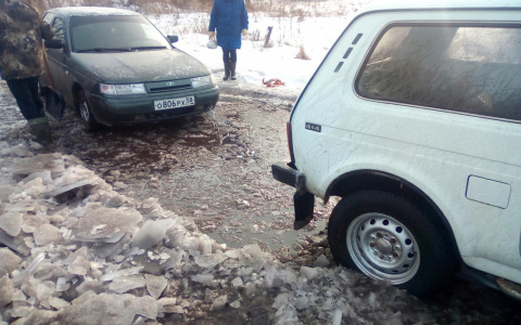 Из-за замерзшей дороги в Вадинске врачи "скорой" шли пешком к ребенку