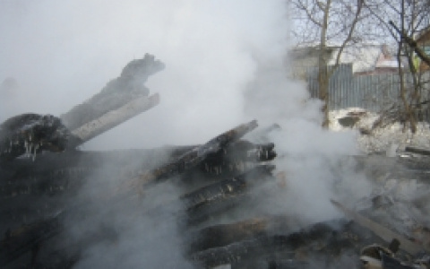 В Городищенском районе два человека не смогли выбраться из горящего дома