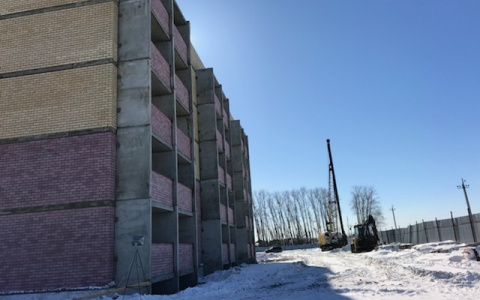 Два дома для сирот в микрорайоне Заря будут сданы в июне и в сентябре