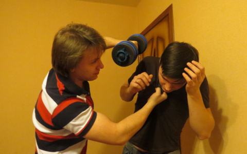 В Нижнем Ломове мужчина избил старшего приятеля