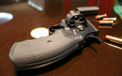 В Пензе бывший полицейский торговал огнестрельным оружием