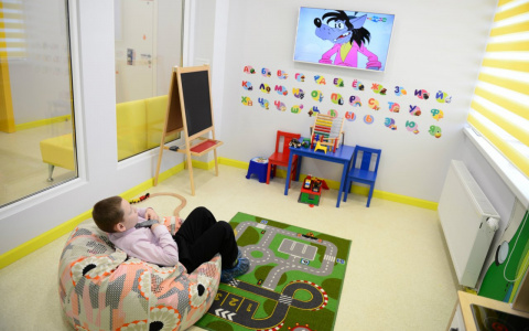 Цыгане подарили телевизор детской больнице в Городище