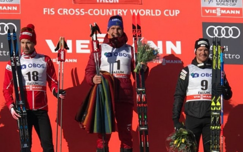 Студент ПГУ Александр Большунов выиграл гонку преследование на Кубке мира