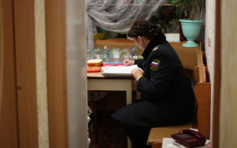 В Пензе пристав положил в карман конфискованные деньги