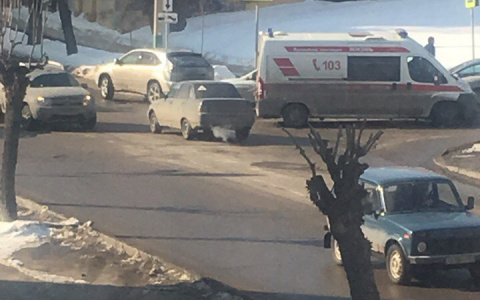В Пензе на улице Володарского Lexus сбил пешехода