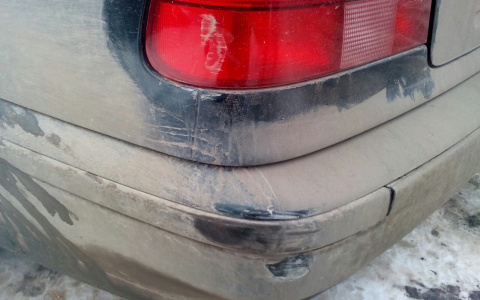В Пензе водитель BMW ищет нарушителя, изуродовавшего его автомобиль