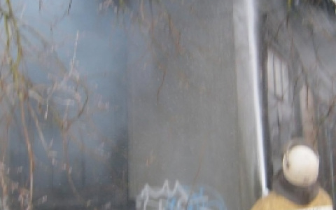 В Пензе на Шуисте сгорела баня