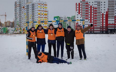 В Спутнике состоялся турнир по футболу на снегу