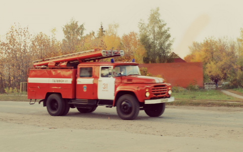 На Пролетарской мужчина поджег дверь в квартире своей сожительницы